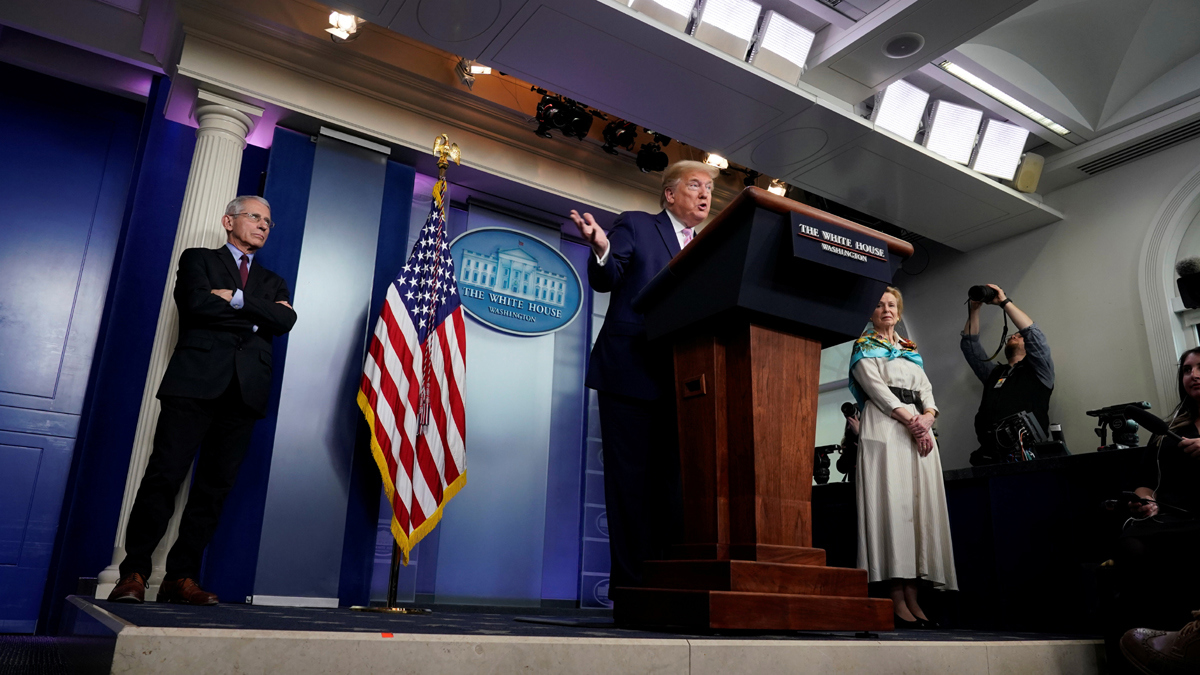 ترامب: الأيام المقبلة ستشهد زيادة كبيرة بأعداد وفيات كورونا