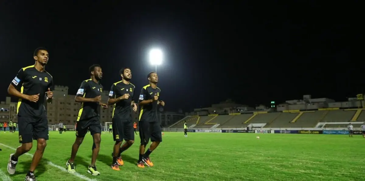 الاتحاد السعودي يُحدّد مصير الأجانب