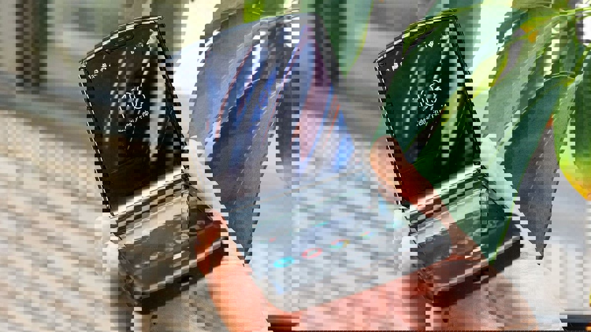 "رازر" الجديد من موتورولا يأتي بتقنية الجيل الخامس ومواصفات أقوى