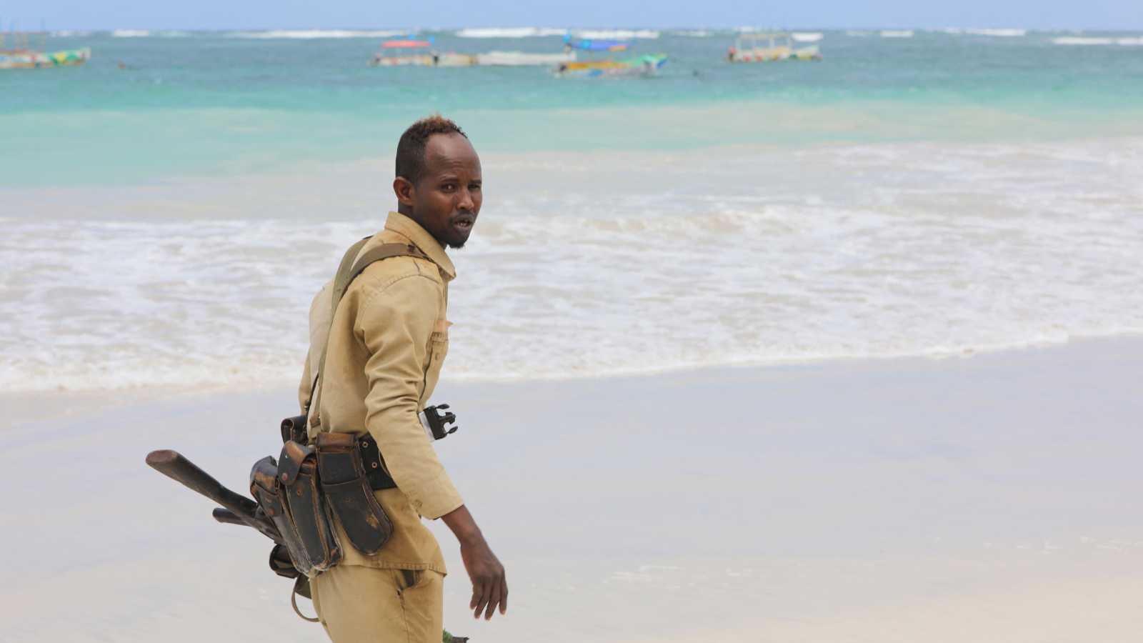 هيئة بريطانية تحقق في محاولة استيلاء على سفينة تجارية قبالة الصومال