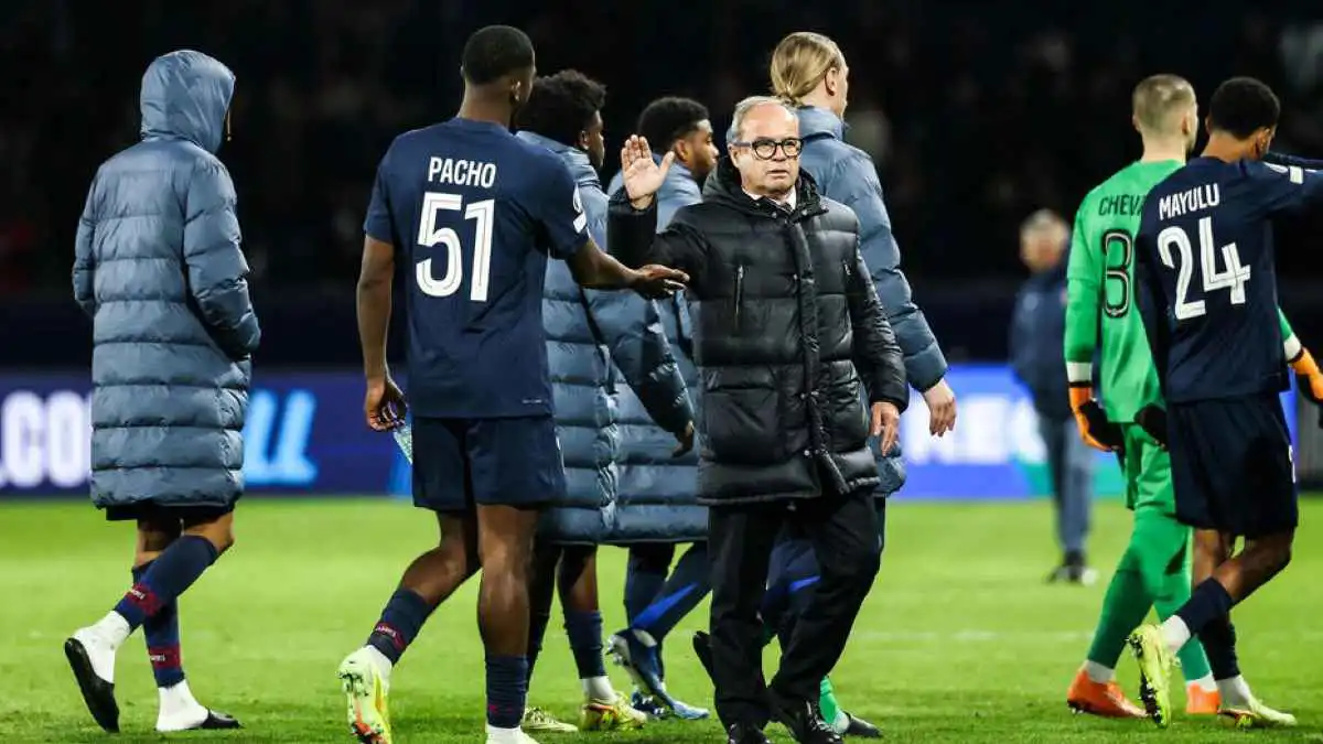 3 نجوم يفجّرون "أزمة" قوية بين باريس سان جيرمان ولويس إنريكي