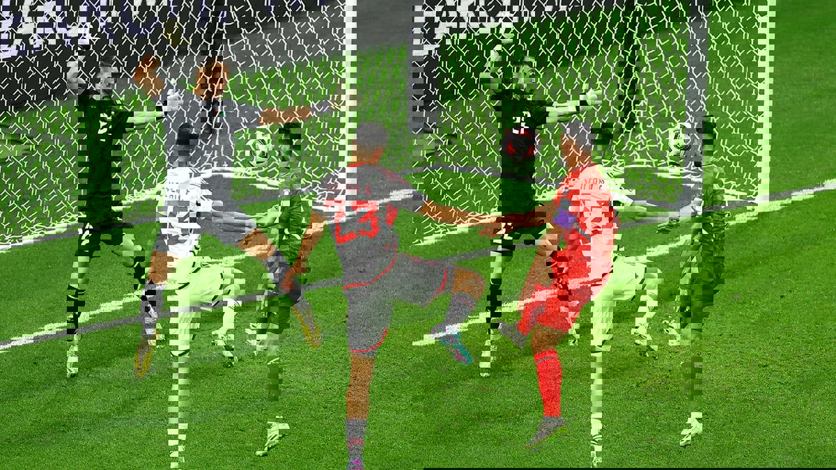 منتخب الإمارات يتعادل أمام فلسطين في أمم آسيا (فيديو)