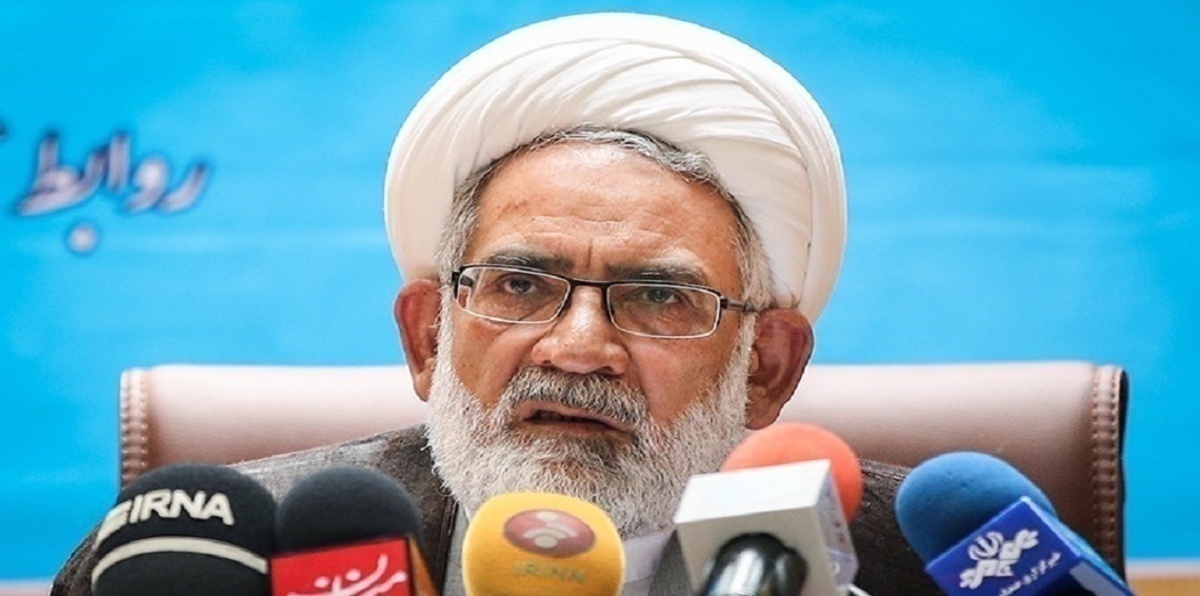 المدعي العام الإيراني: طلبنا من وزارة الاتصالات حظر تطبيق التلغرام