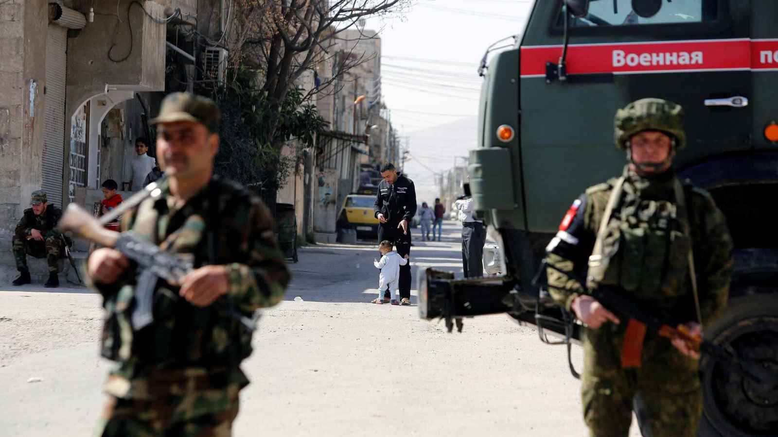 رويترز: إقالة قائد القوات الروسية في سوريا على خلفية أحداث حلب