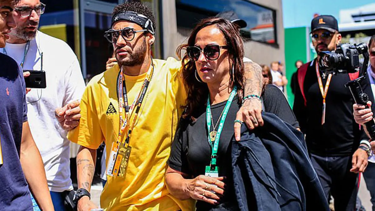 نيمار يواجه دعوى قضائية في البرازيل بسبب صديق والدته