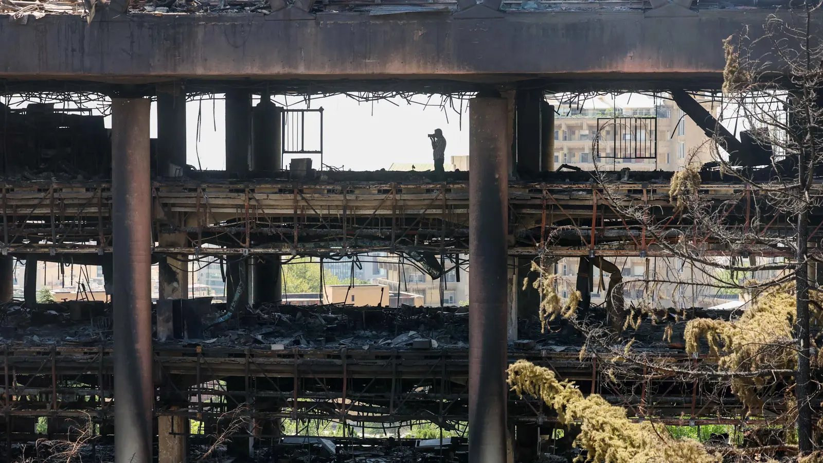 الجيش الإسرائيلي يعلن ضرب مواقع عسكرية غرب إيران