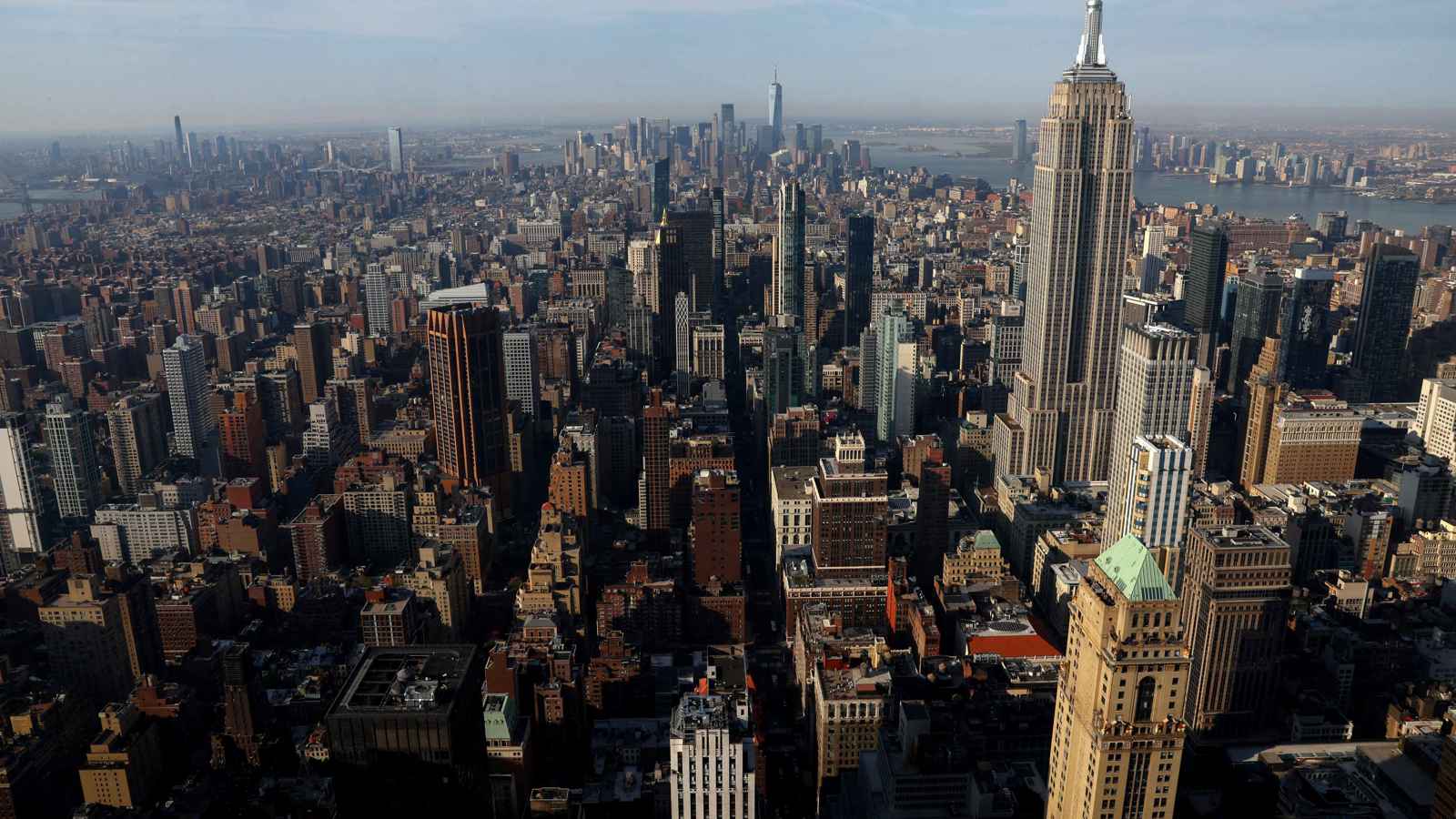 بسبب "التواطؤ" مع ترامب.. دعوات لاستقالة رئيس بلدية نيويورك