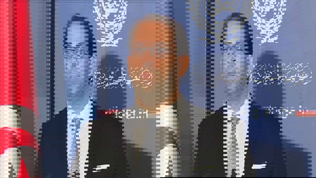 تونسيون يستقبلون الشاهد باحتجاجات غاضبة في صفاقس (فيديو وصور)