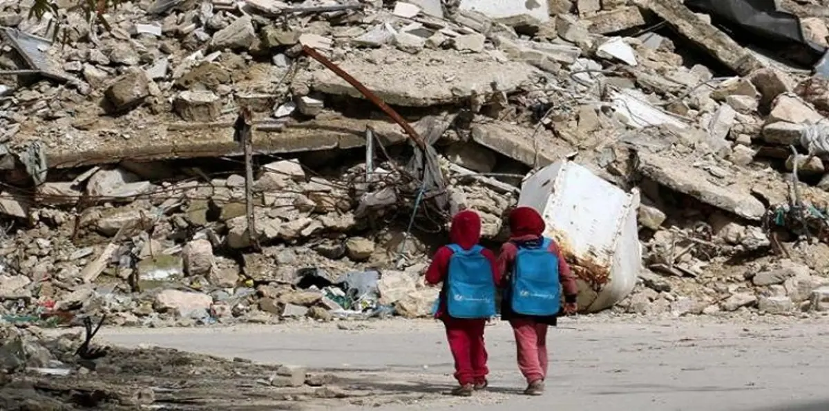 السعودية تطلق برنامجًا إلكترونيًا لتعليم مليون طالب يمني من متضرري الحرب