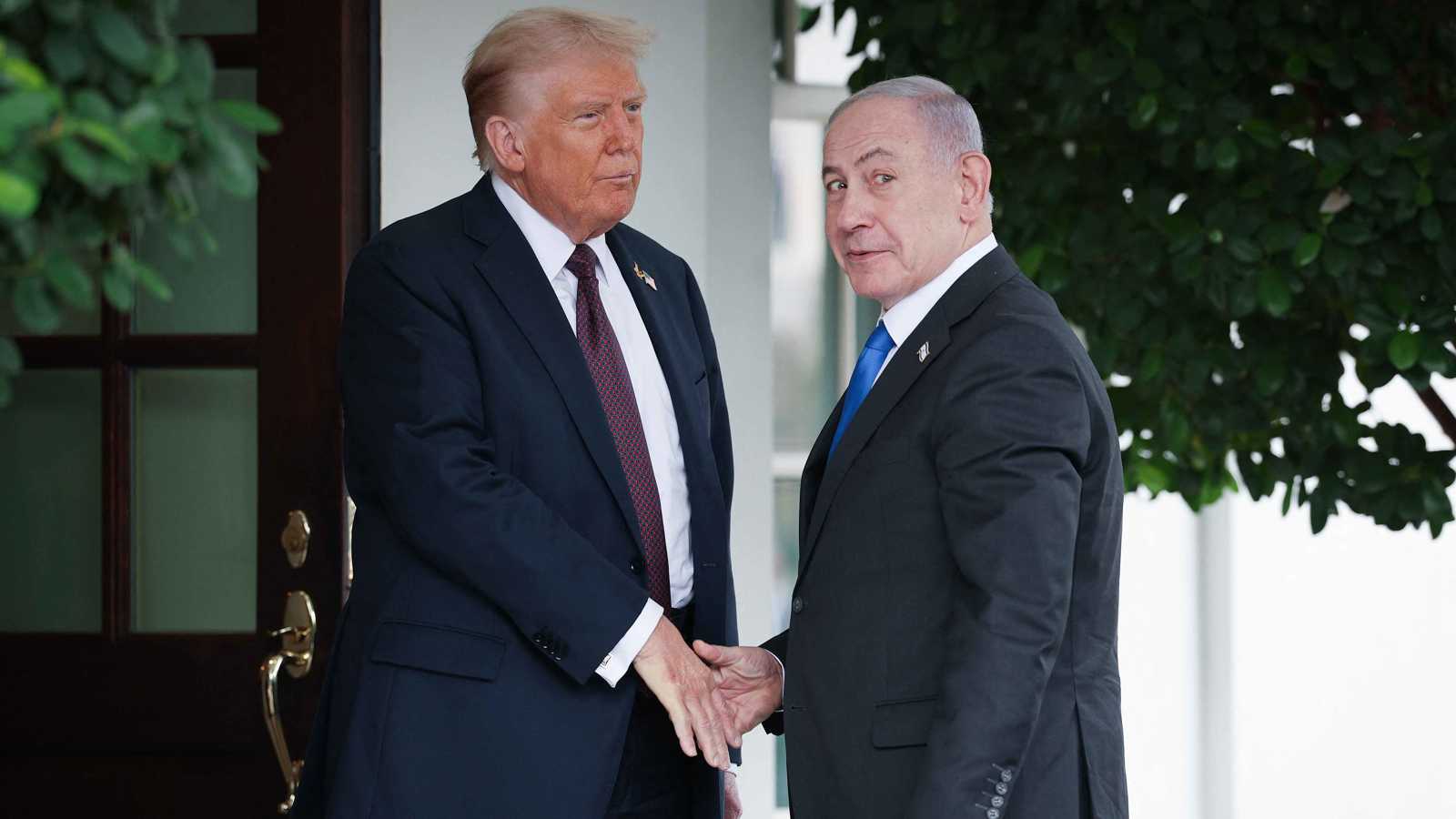 تنازلات في غزة مقابل ضرب طهران.. كشف معالم "الصفقة المحتملة" بين نتنياهو وترامب