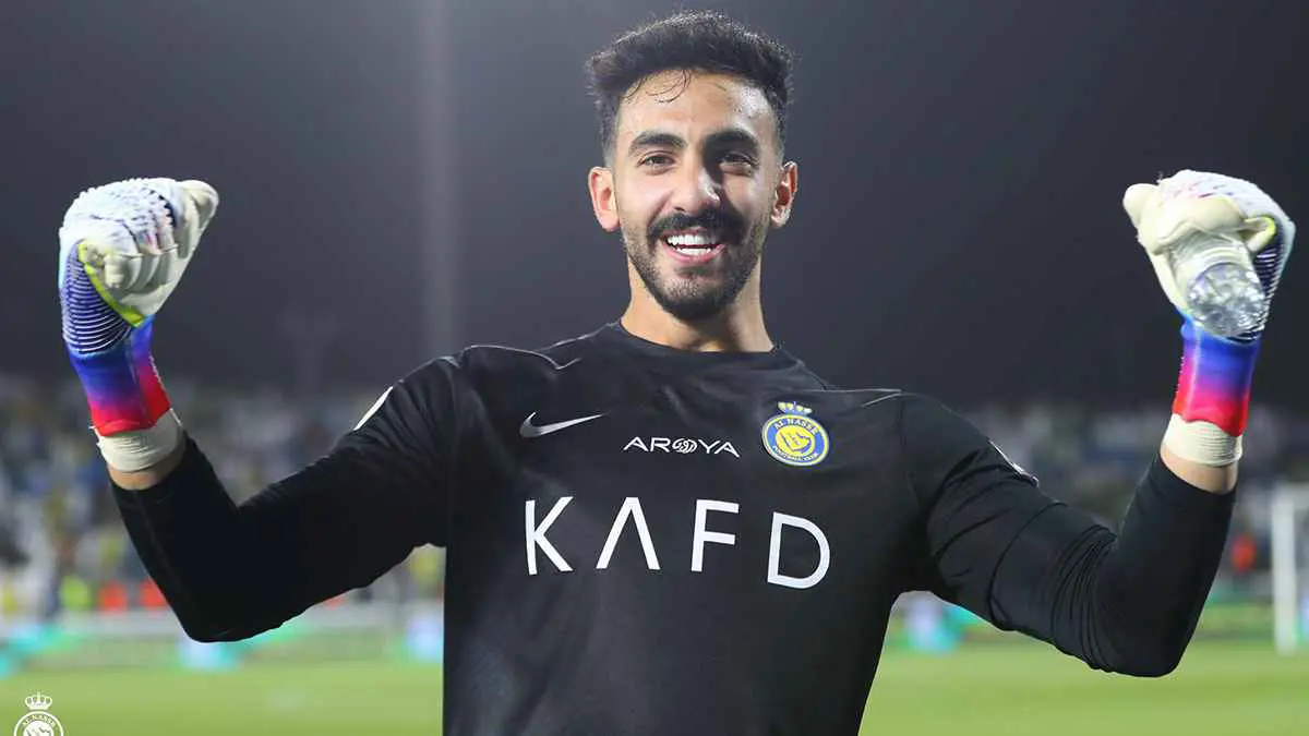 بعد أنباء العروض الأوروبية.. حسم مصير حارس النصر السعودي