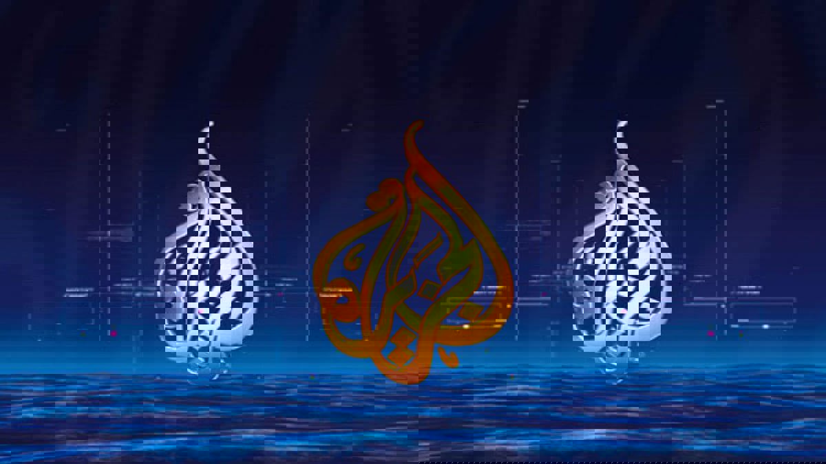 ياسر العظمة يسخر من "الجزيرة وثائقية".. والسبب صورة ابن الشاطر