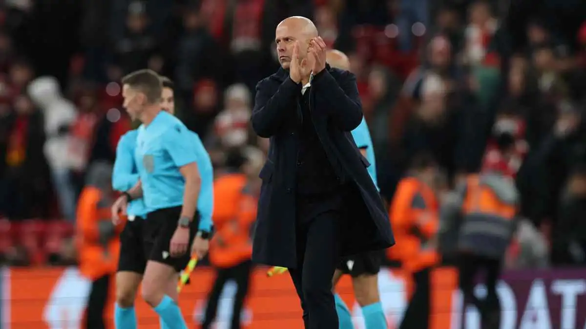 رجال الإنقاذ.. أفضل 7 مرشحين لخلافة سلوت في ليفربول