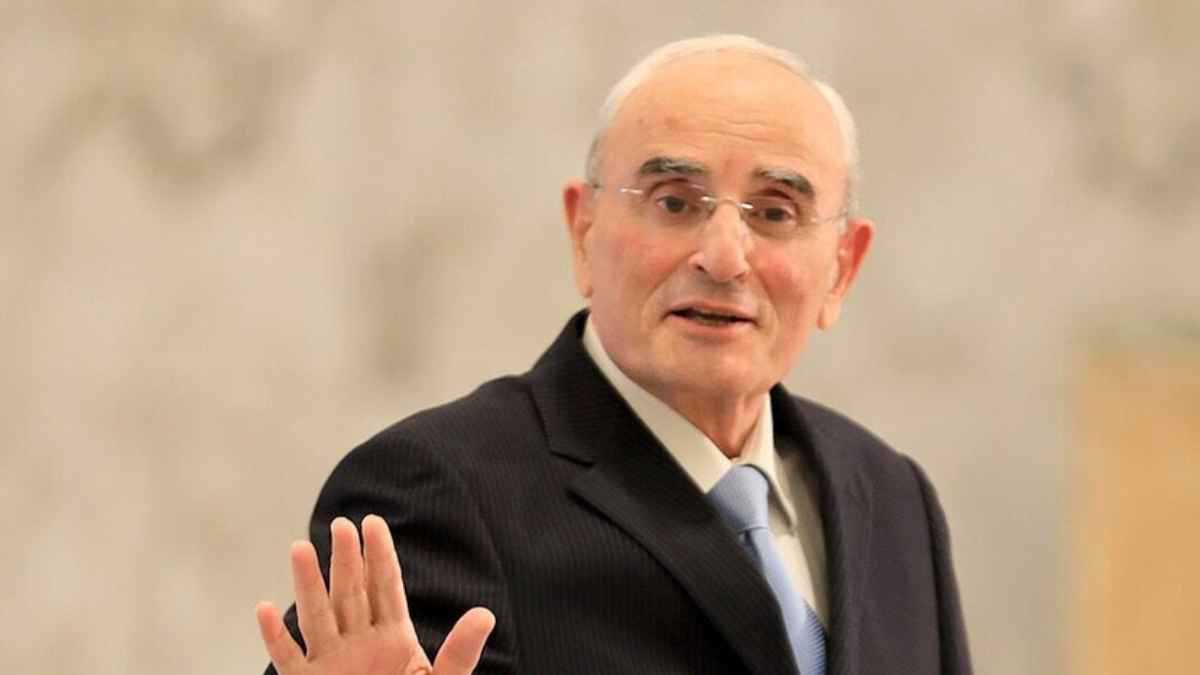 لبنان بين سلاحين.. هل يفتح تصريح وزير الدفاع باب الصدام مع حزب الله؟