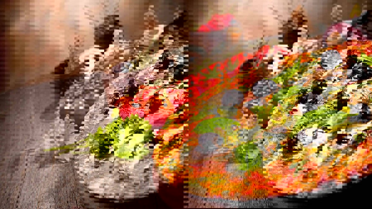 بينها التونة والمشروبات الغازية.. تعرف على الأطعمة الضارة بالدماغ والصحة العقلية