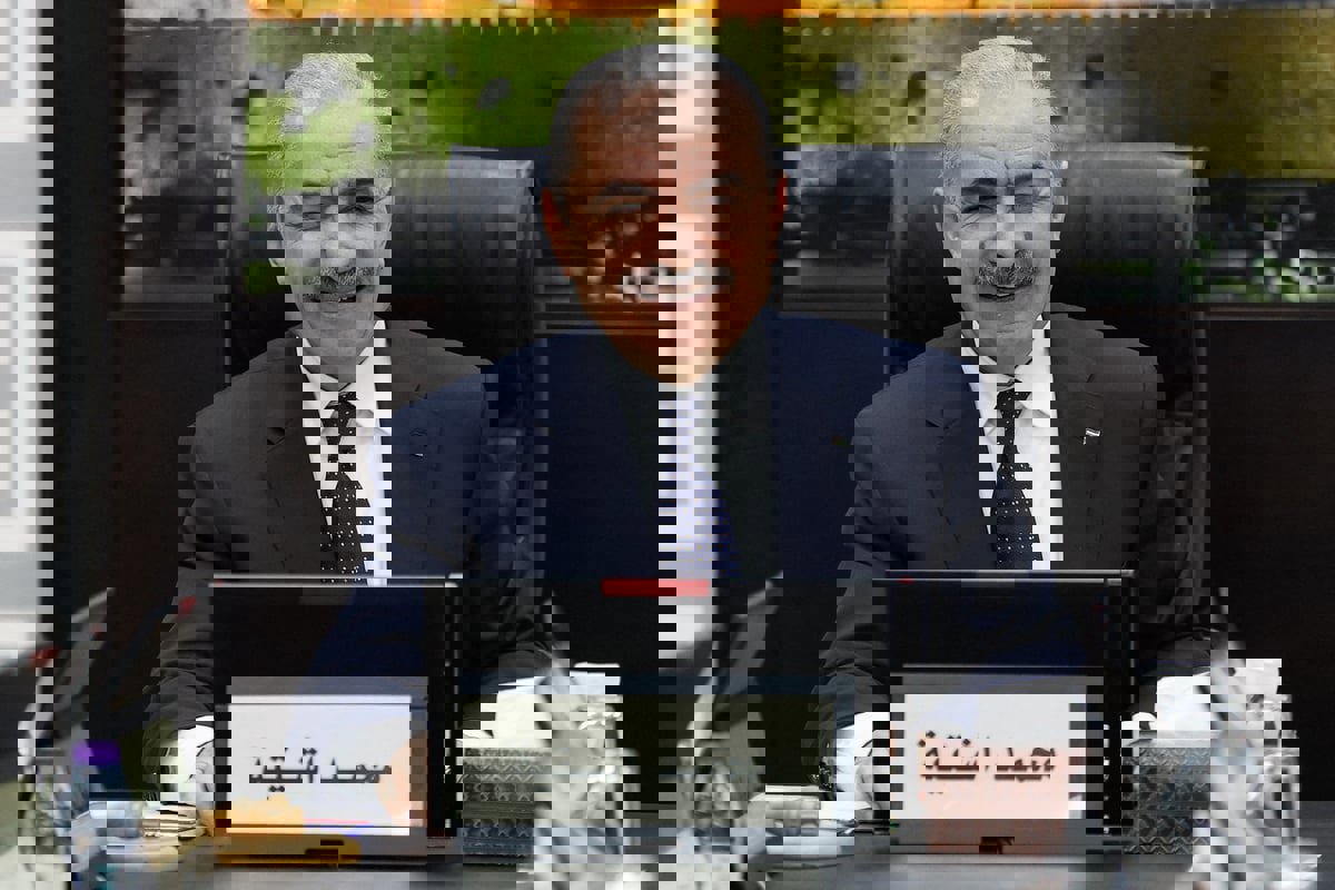 اشتية يدعو لوقف فوري لإطلاق النار في غزة