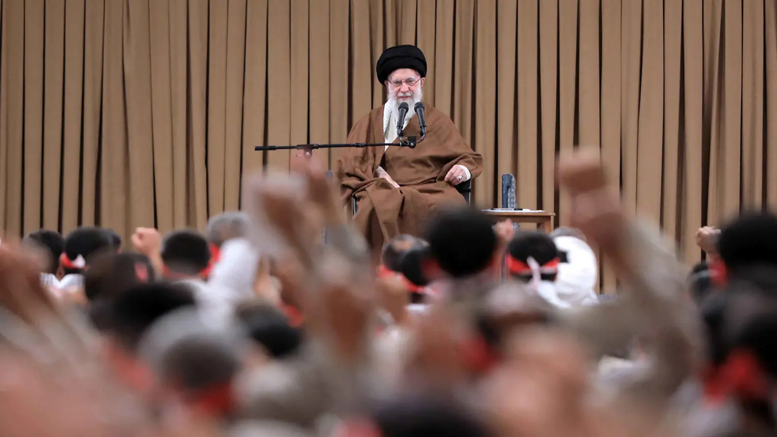 بعد "دروس" العراق وليبيا وأفغانستان.. هل يُعيد العالم أخطاء الماضي في إيران؟