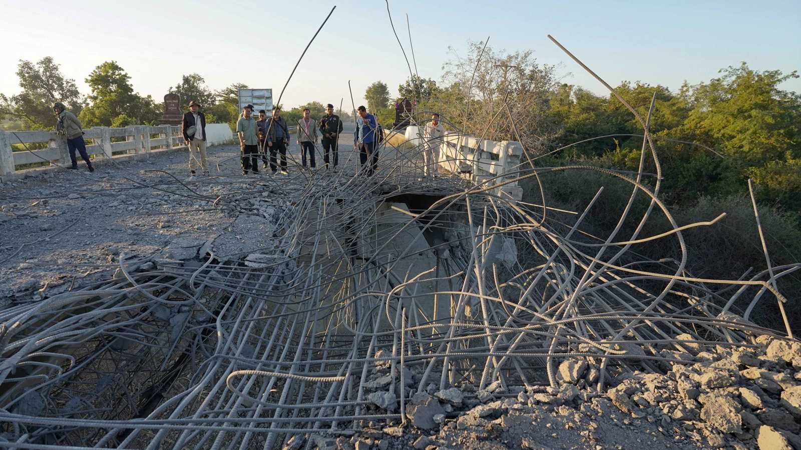 نزوح نصف مليون كمبودي جراء الغارات التايلاندية