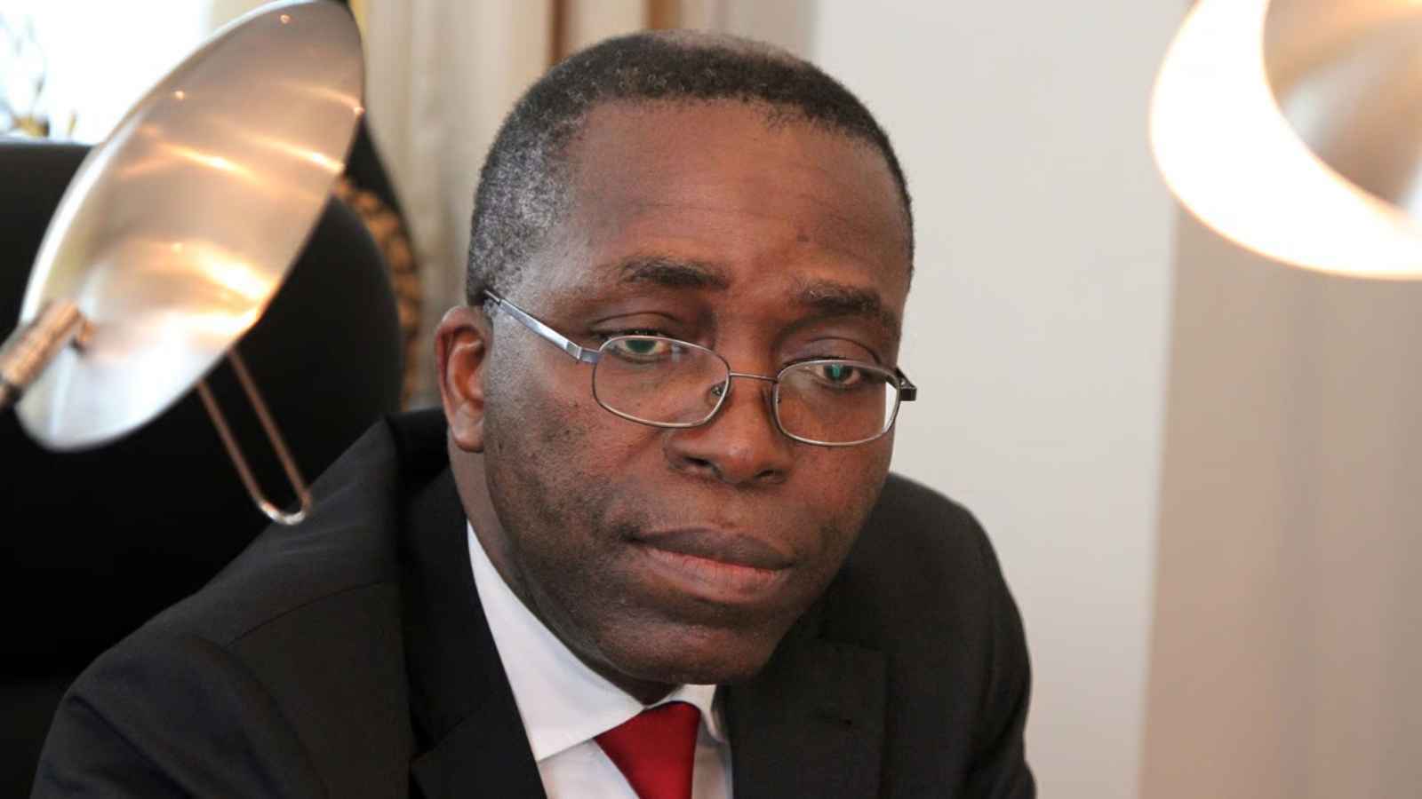 بعد حكمه بالأشغال الشاقة.. اختفاء غامض لرئيس وزراء الكونغو السابق