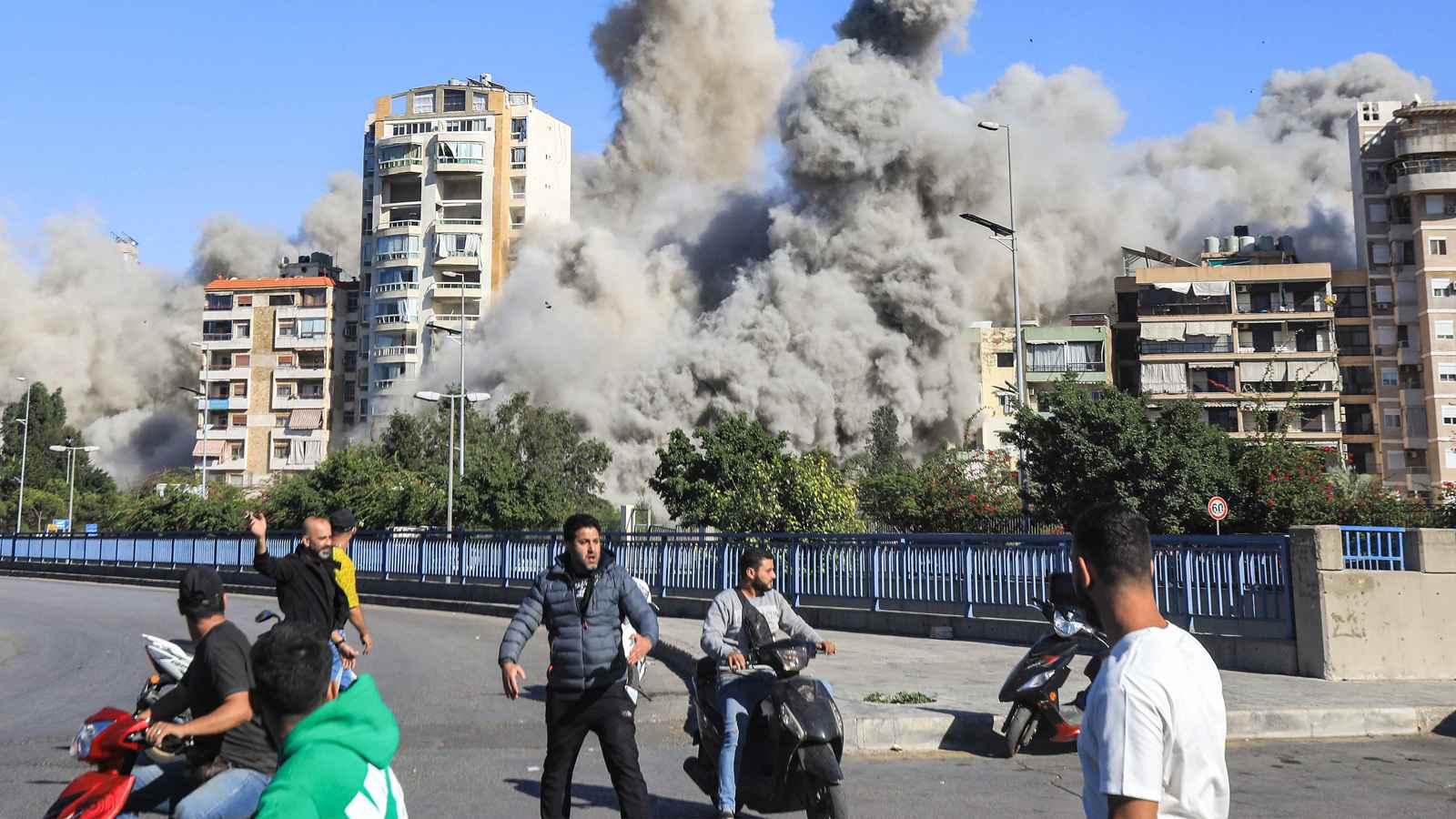 بعد إنذارات بالإخلاء.. غارات إسرائيلية عنيفة على الضاحية الجنوبية  (فيديو)