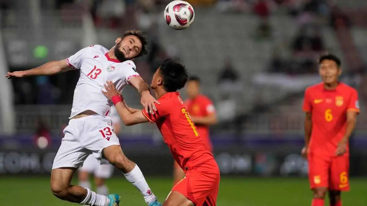 الاتحاد السعودي ينافس ناديًا إيرانيًا للتعاقد مع لاعب من طاجكستان