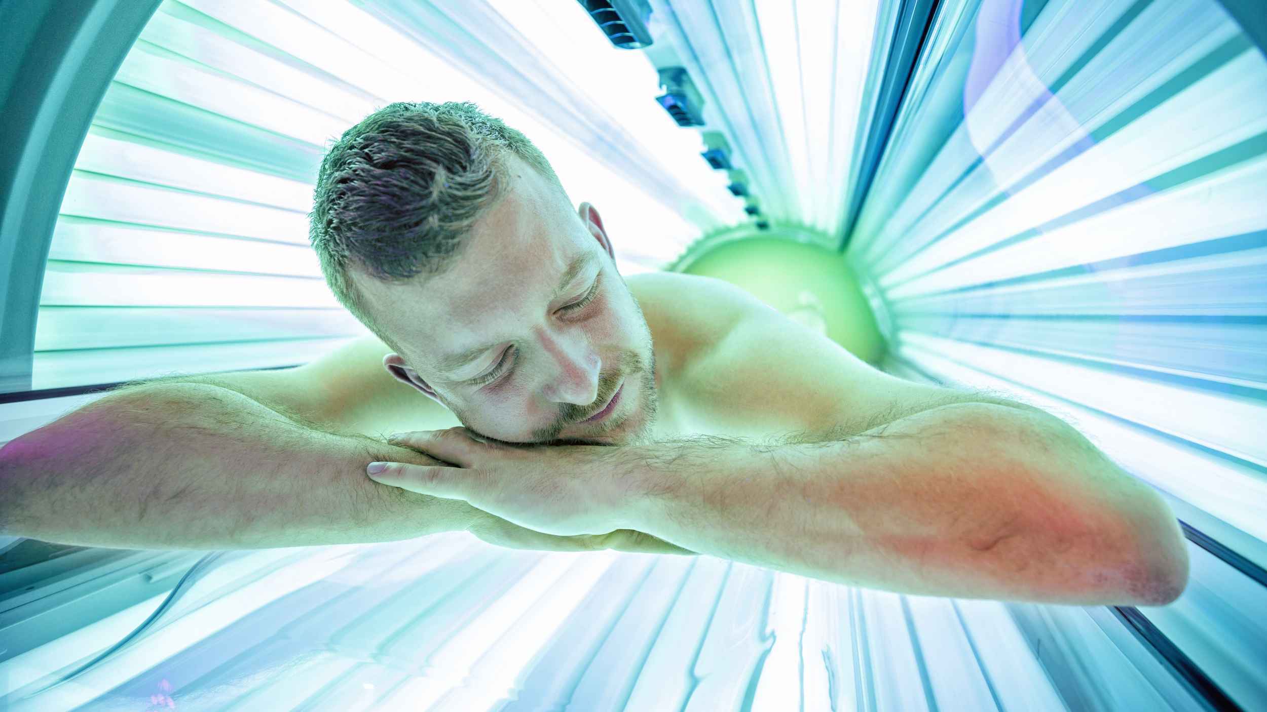 قد تسبب سرطان الجلد.. تحذيرات من مخاطر أجهزة "تسمير البشرة"