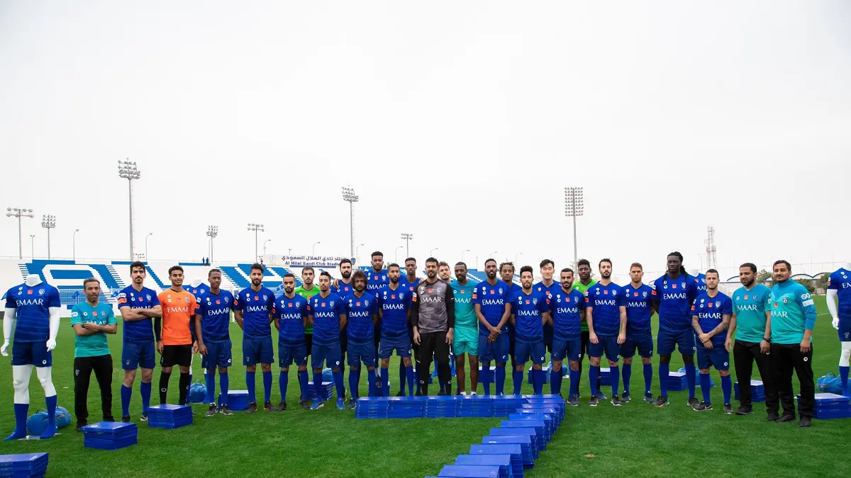 نادي الهلال السعودي يحتفل باللقب الآسيوي السابع على قميص الفريق (شاهد)