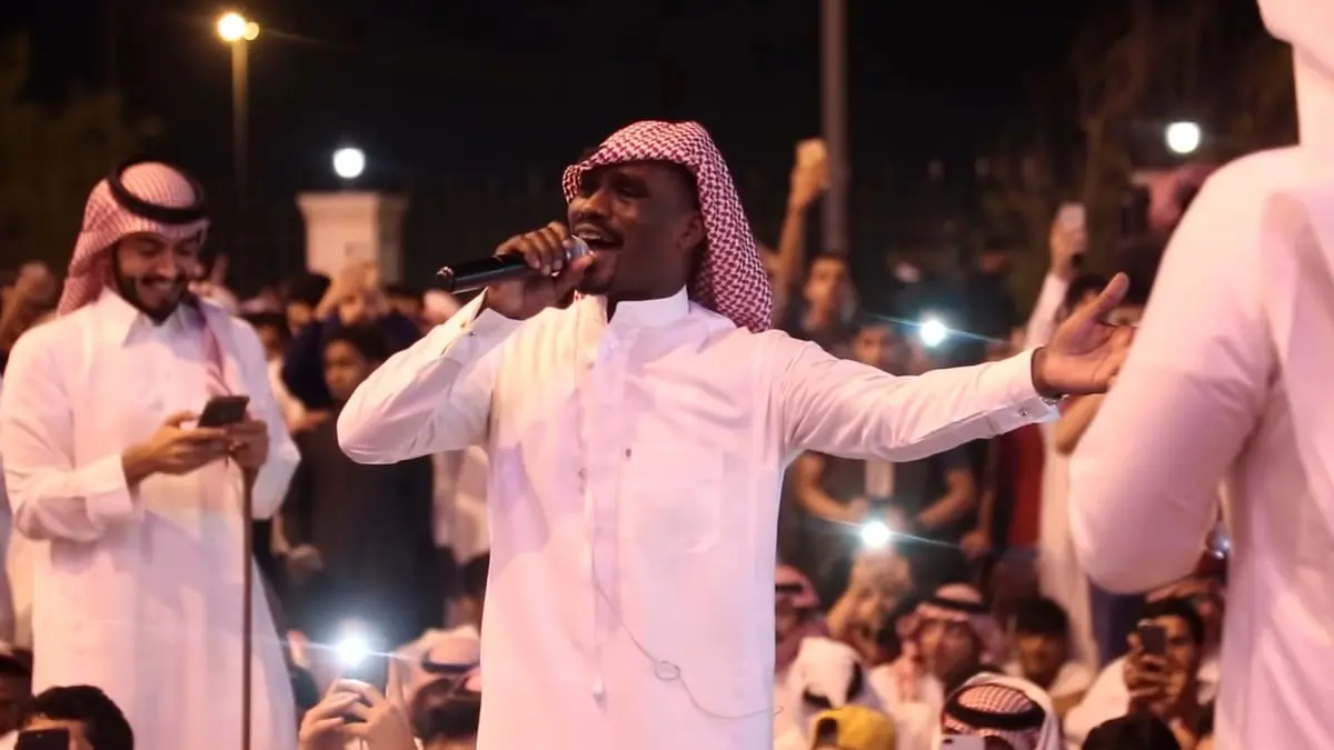 "شبح بيشة" فنان سعودي شعبي يزعم أن الجن تحضر حفلاته وتطرب لغنائه