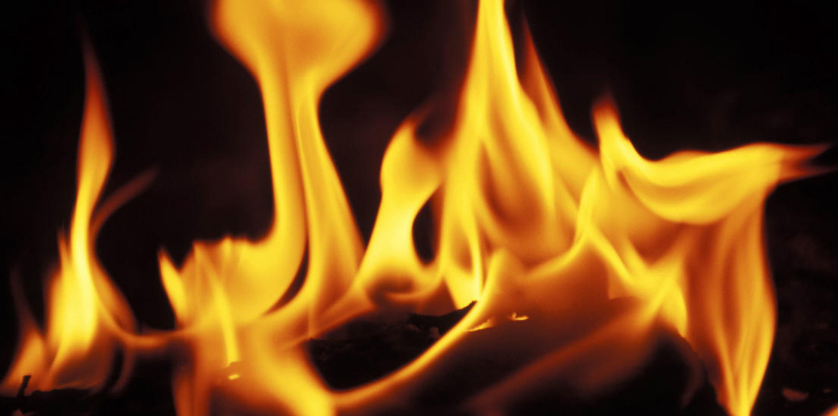 الهند.. إحراق رجل على قيد الحياة بسبب حمايته لابنته من التحرش