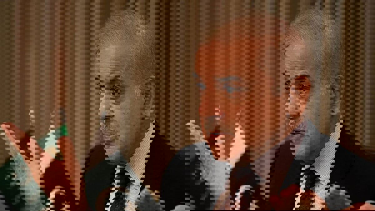 رئيس وزراء باكستان: لا تراجع عن دعم الوقود