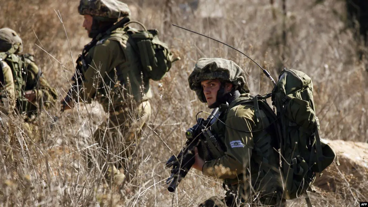 الجيش الإسرائيلي يقتل فلسطينيا بزعم محاولته دهس جنود