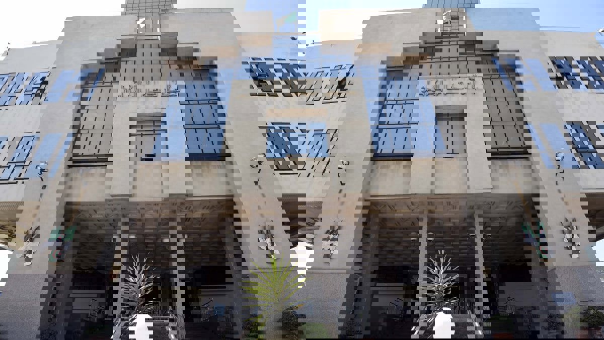 الجزائر.. السجن لسلال وأويحيى في قضية "الإخوة بن عمر"