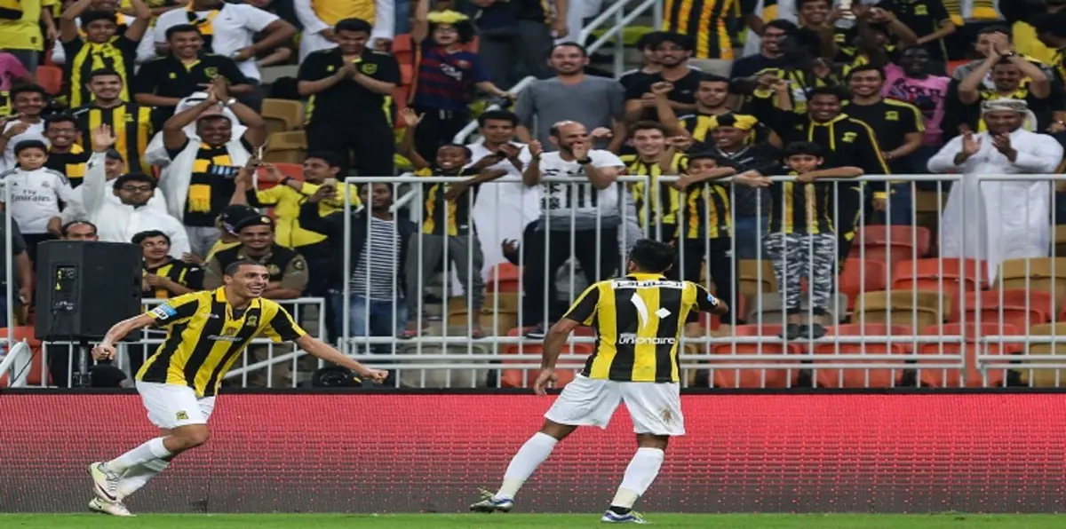 مصر.. أزمة في الزمالك بسبب كهربا واتجاه للعفو عن شيكابالا