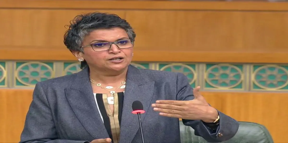 شاهد.. النائبة الكويتية صفاء الهاشم بـ"الحجاب" عقب انتقادها لحملة تدعو إليه (صور)