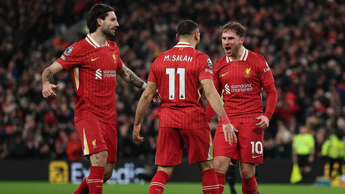 نجم ليفربول يظهر بقميص ريال مدريد (صور) 