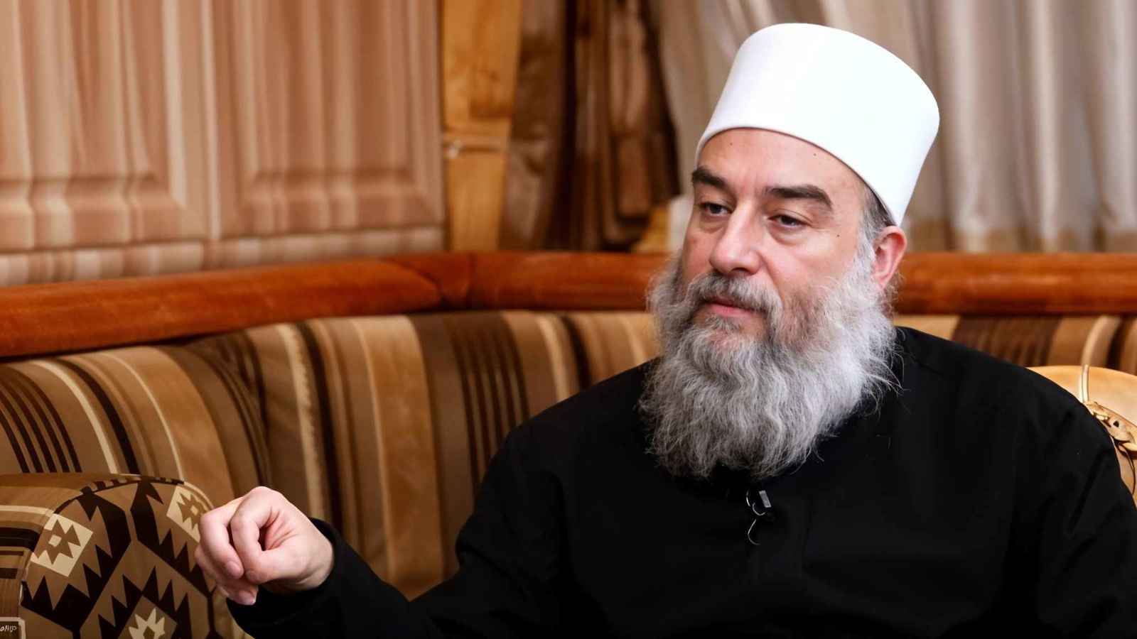 شيخ الدروز الهجري: حكومة دمشق "متطرفة ومطلوبة دولياً" ولا توافق معها