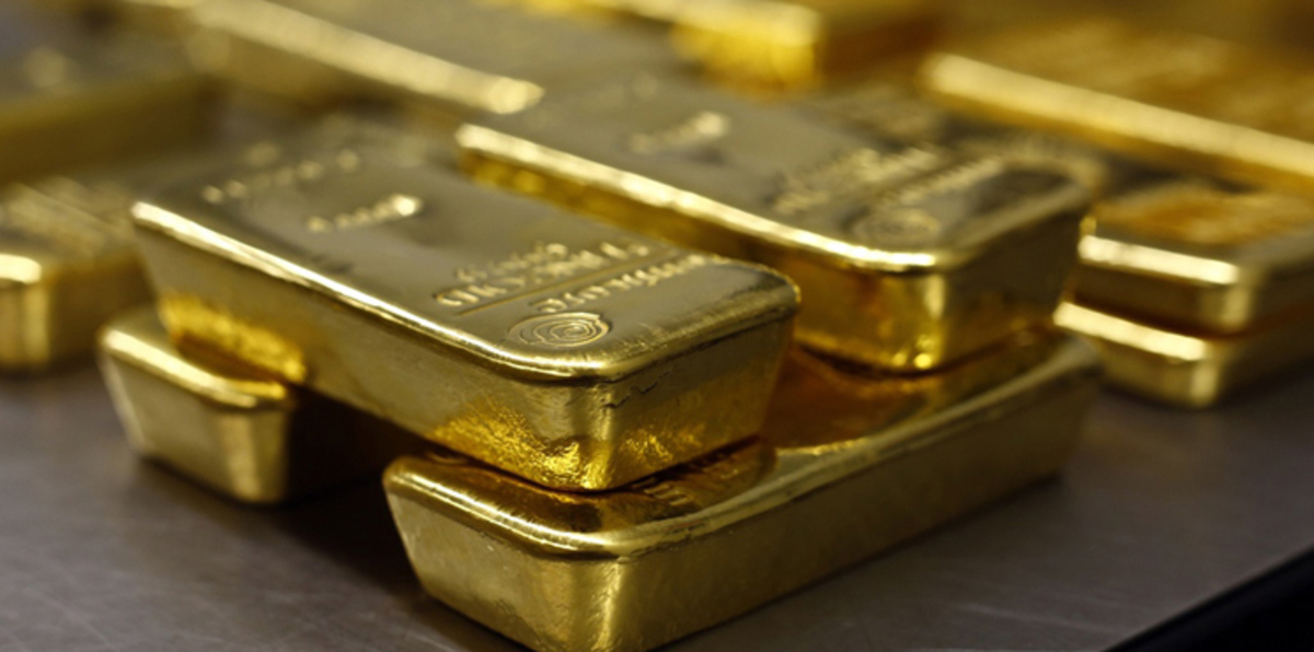 الذهب يتجه لأول هبوط شهري منذ مايو بفعل مخاوف رفع الفائدة الأمريكية