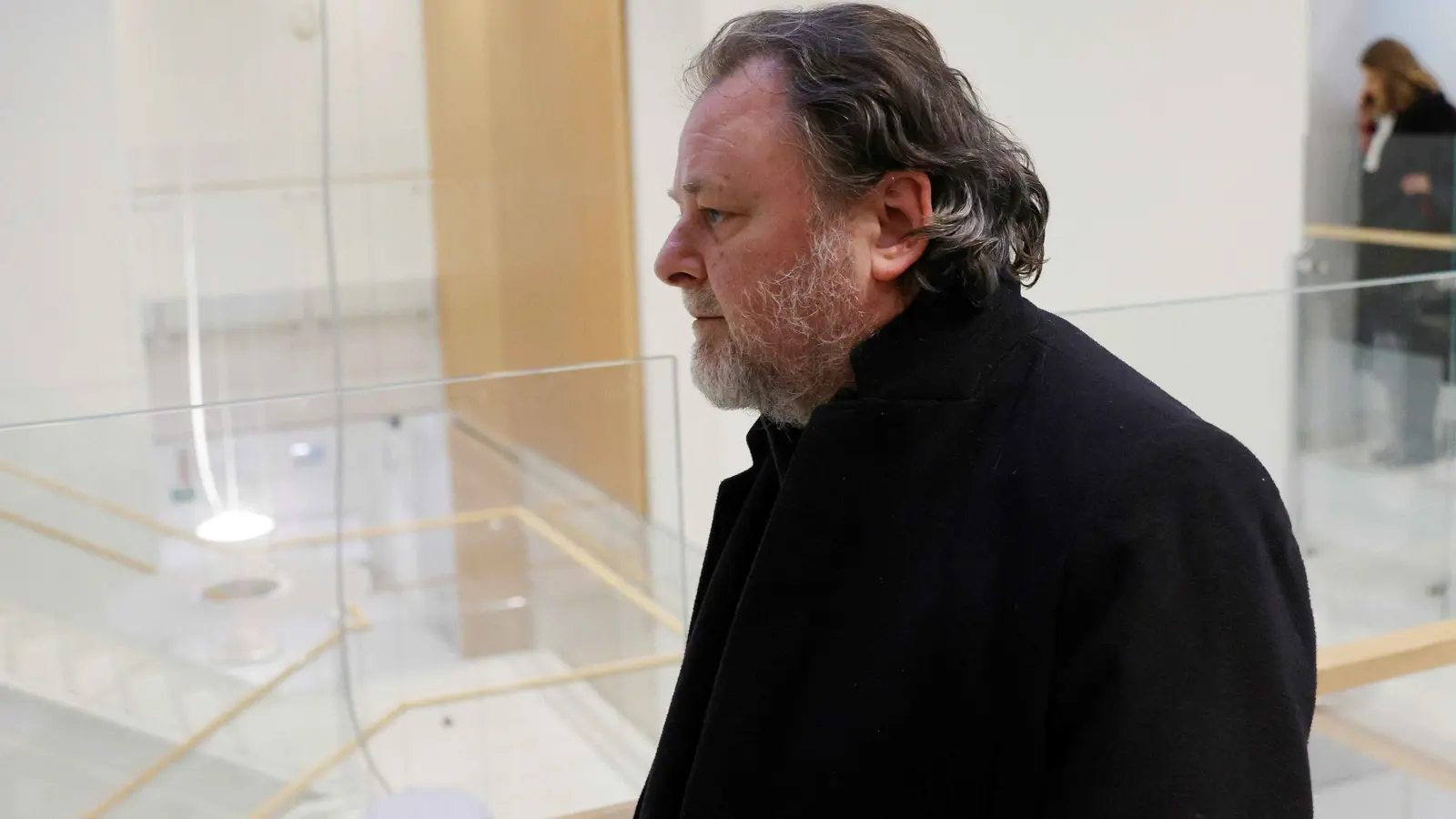 سجن المخرج الفرنسي كريستوف روجيا بتهمة الاعتداء الجنسي