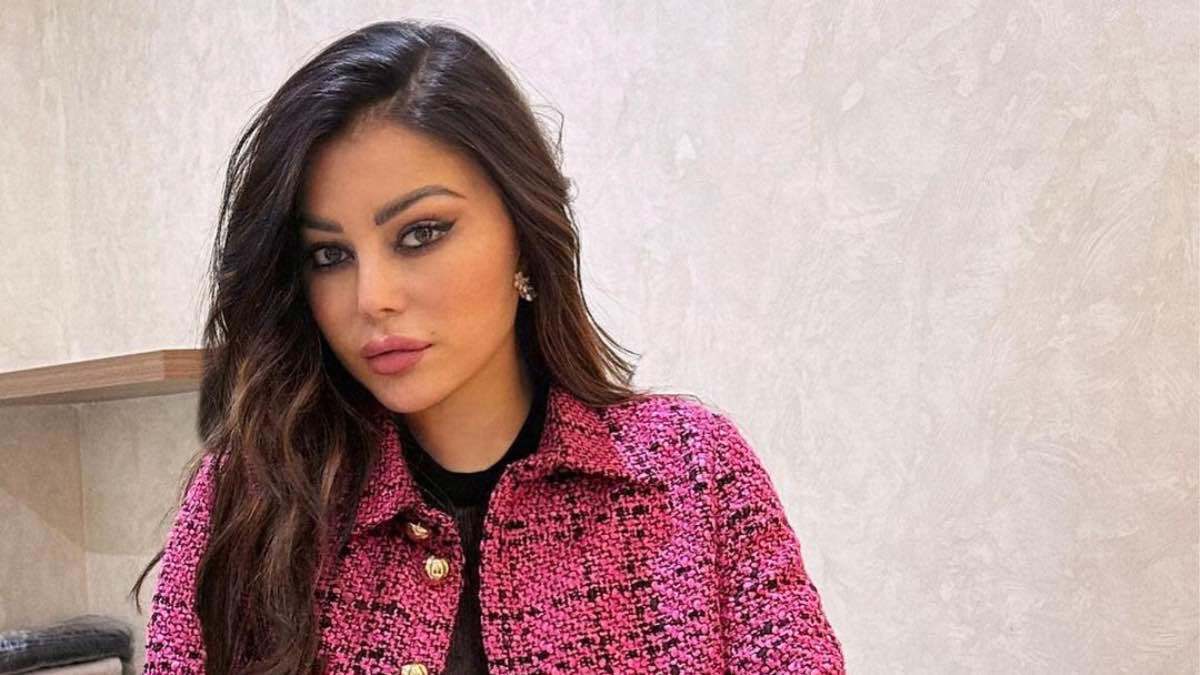 هيفاء وهبي تعلق على قرار منعها من التمثيل والغناء في مصر