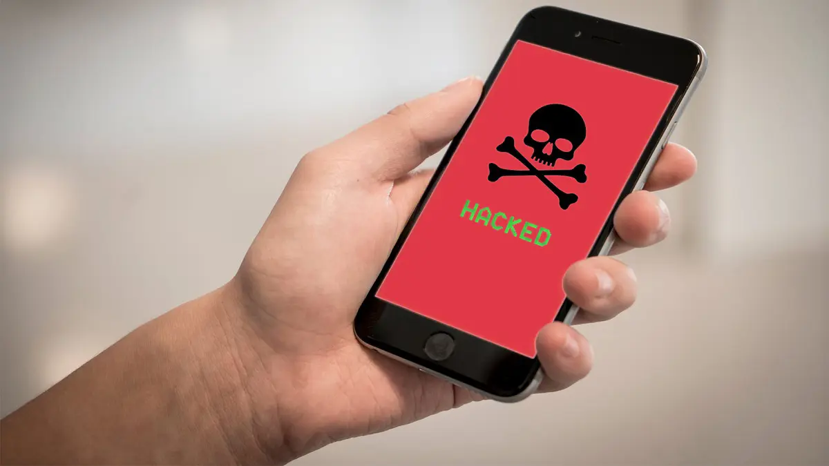 ثغرة جديدة تتيح اختراق هاتف آيفون دون الحاجة لفتحه