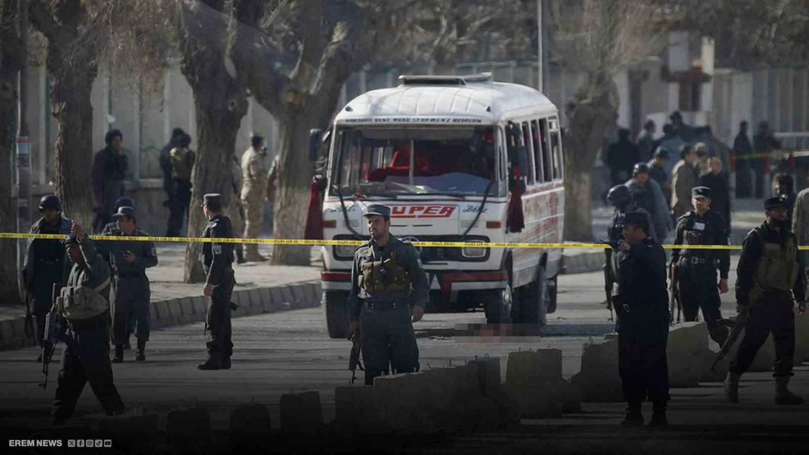 "جريمة التسريحة".. طالبان تعتقل الرجال والحلاقين