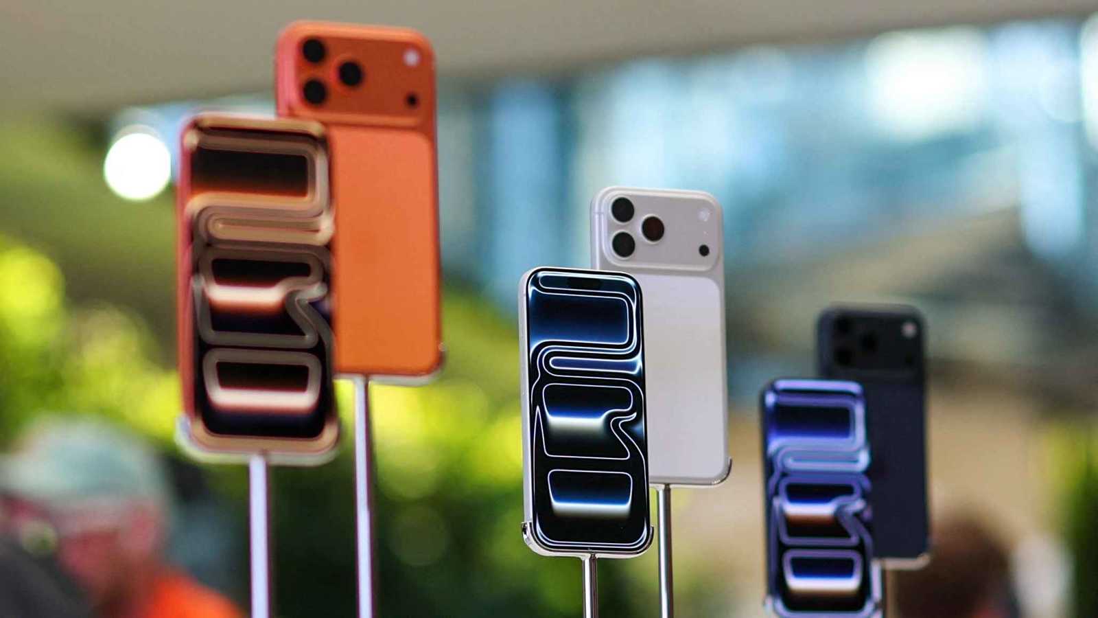 أبل تطور نموذج ذكاء اصطناعي لتحسين الصور في الظلام الشديد