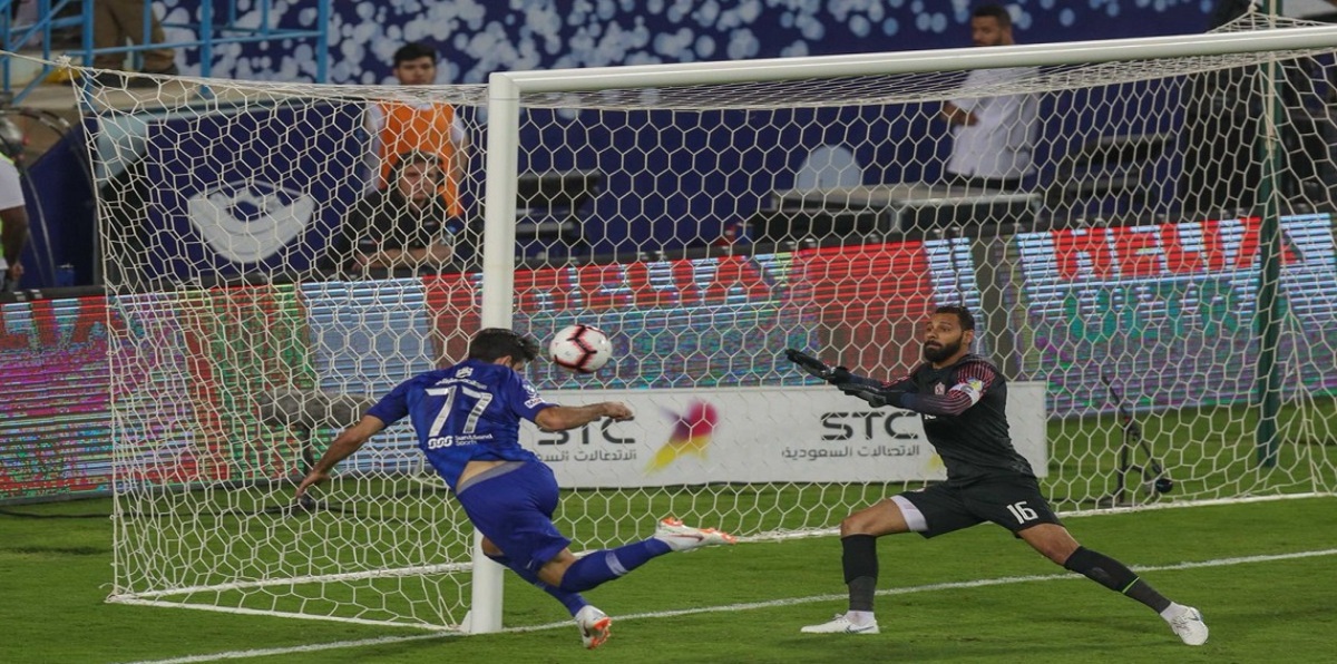 نادي الزمالك يستطلع رأي تركي آل الشيخ للتعاقد مع عمر خريبين مهاجم الهلال السعودي