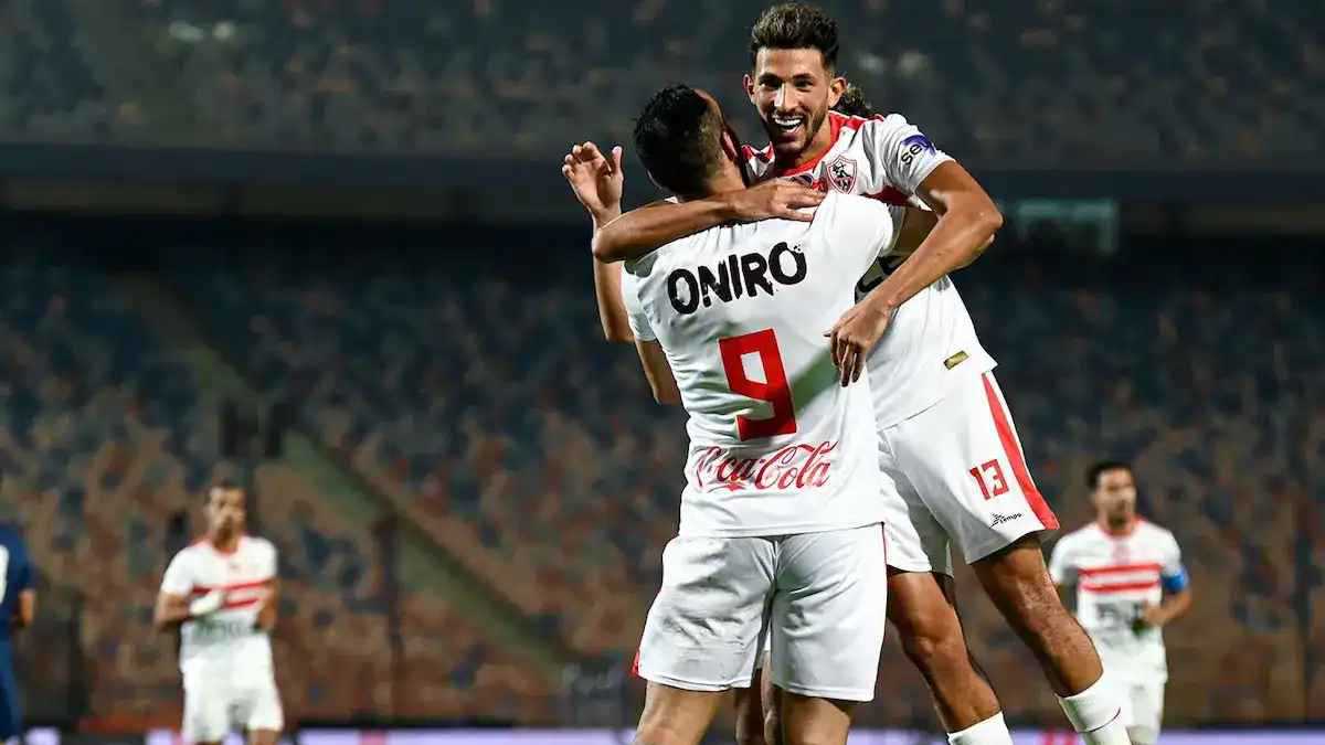 أحمد فتوح يفجر غضب جمهور الزمالك بالظهور مع مطرب مهرجانات (صورة)