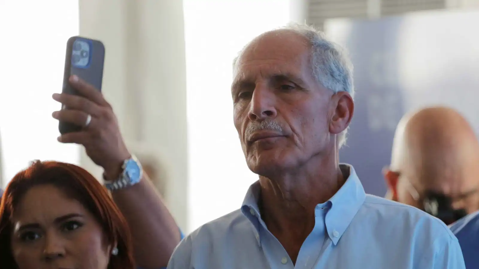 هندوراس.. نتائج أولية تظهر تقارب الأصوات بين عصفورة ونصر الله