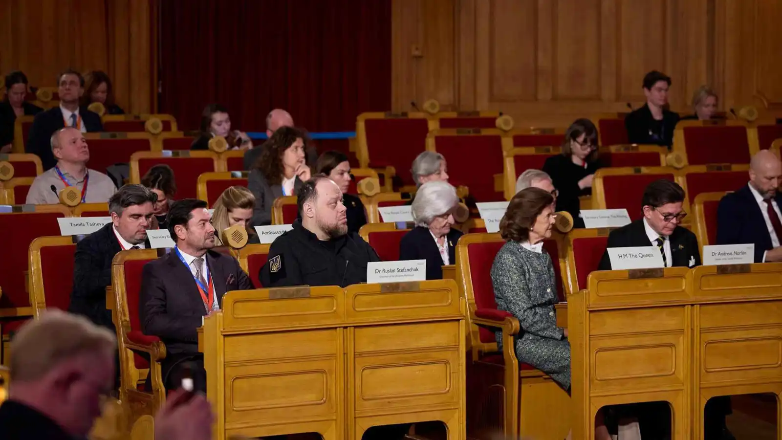 رئيس البرلمان الأوكراني يحدد الخطوط الحمراء للسلام مع روسيا
