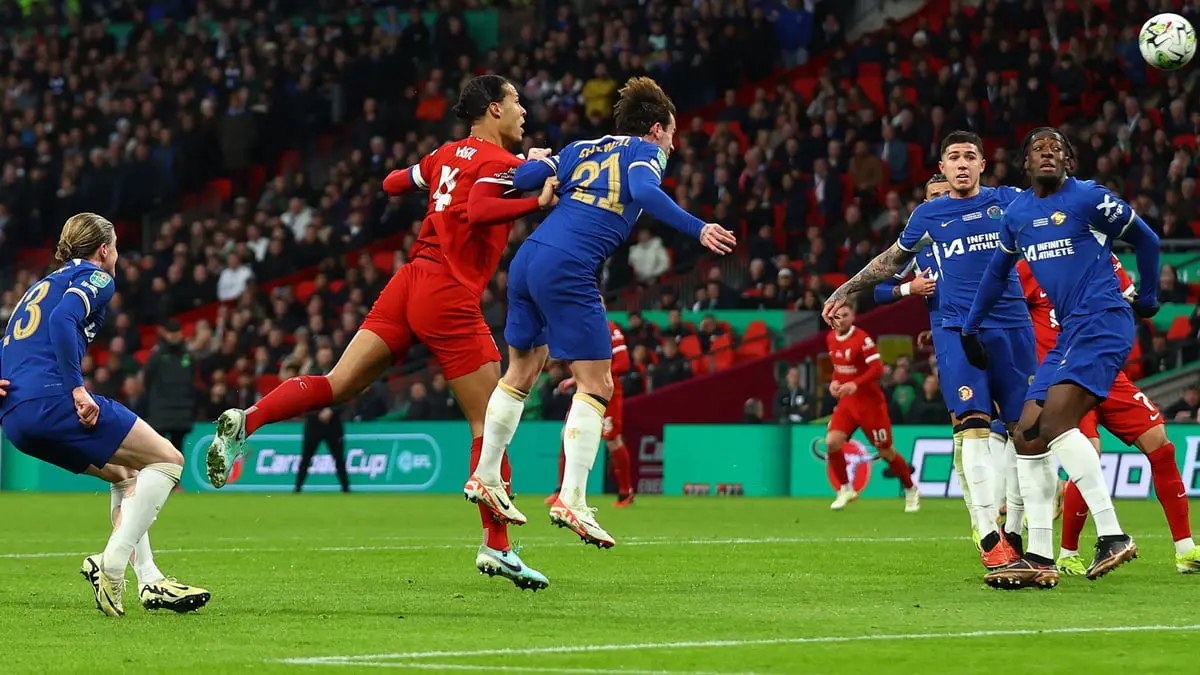 سبب إلغاء هدف فان دايك في مرمى تشيلسي (فيديو)