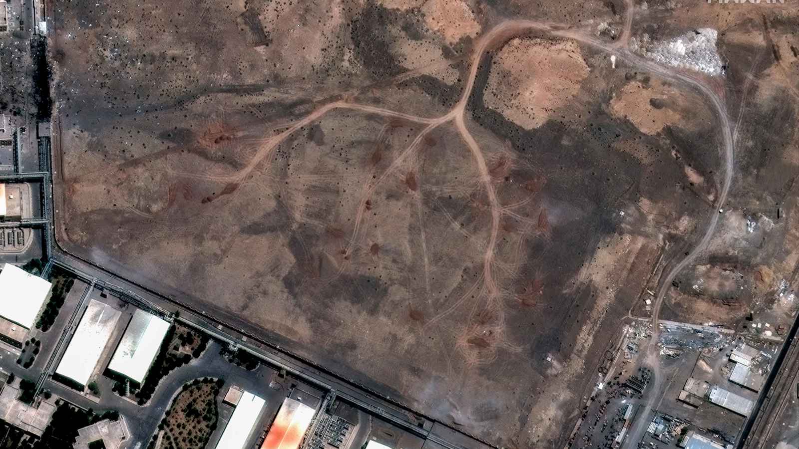 إيران تتحدى "الترويكا".. أزمة اليورانيوم الخفي تشعل مفاوضات "آلية الزناد"