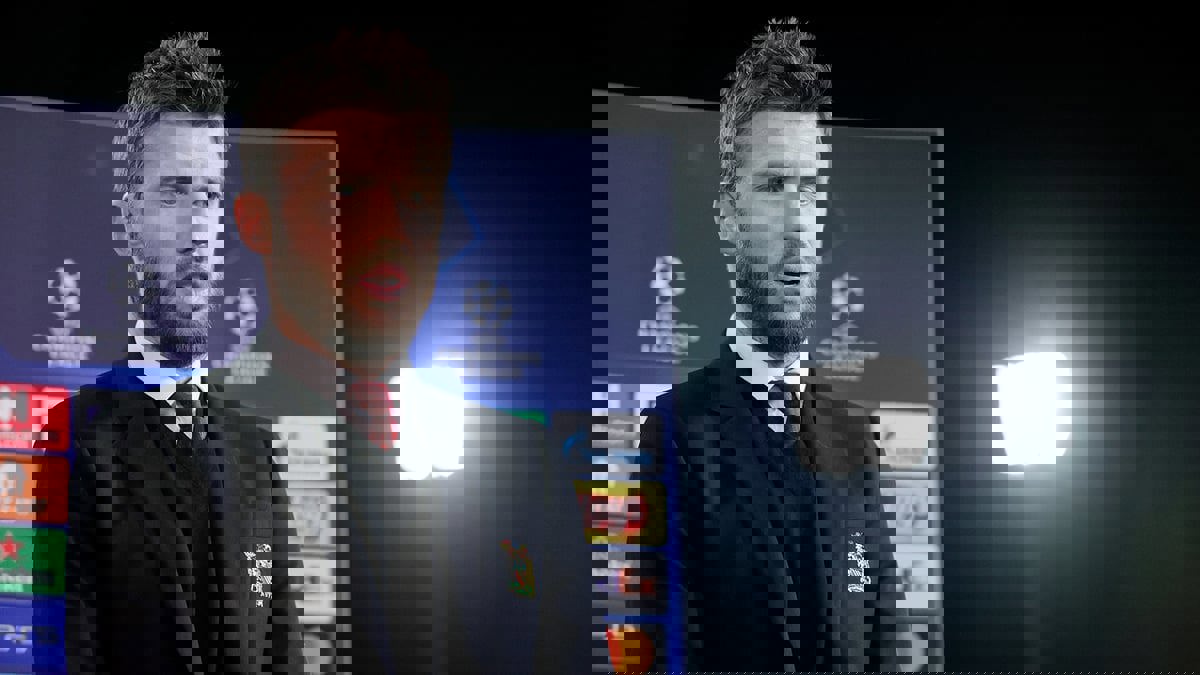 ماذا قال مايكل كاريك عن إمكانية تدريب رالف رانجنيك لمانشستر يونايتد؟