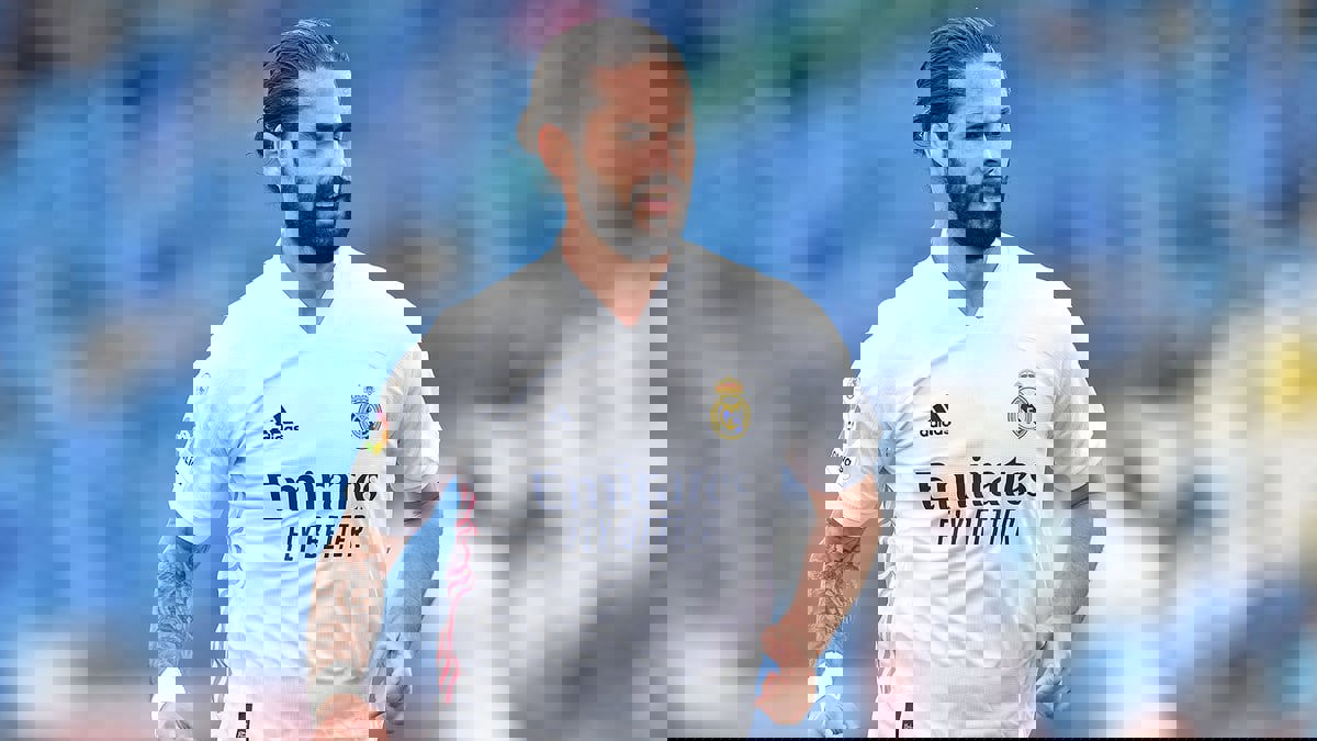 إيسكو يرد بغضب على مشجع اتهمه بتسريب تشكيلة ريال مدريد